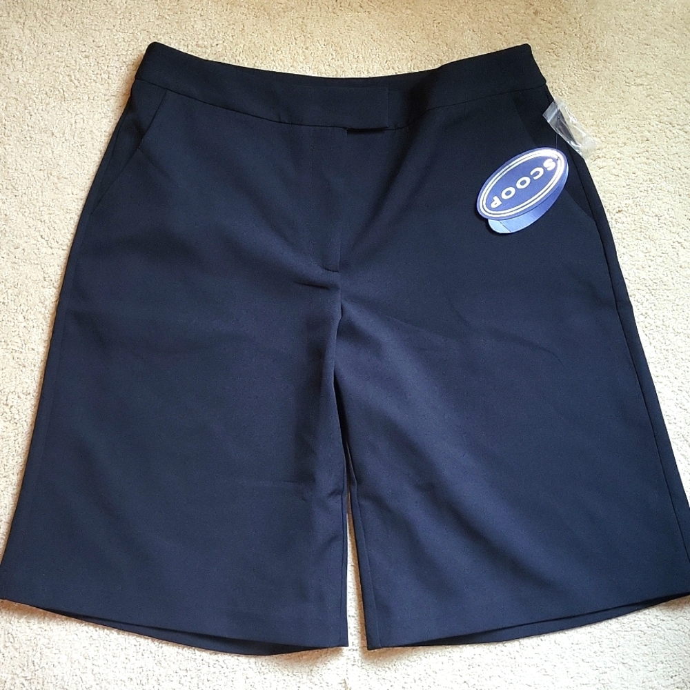 Scoop Women's Tailored Walking Shorts Size 6